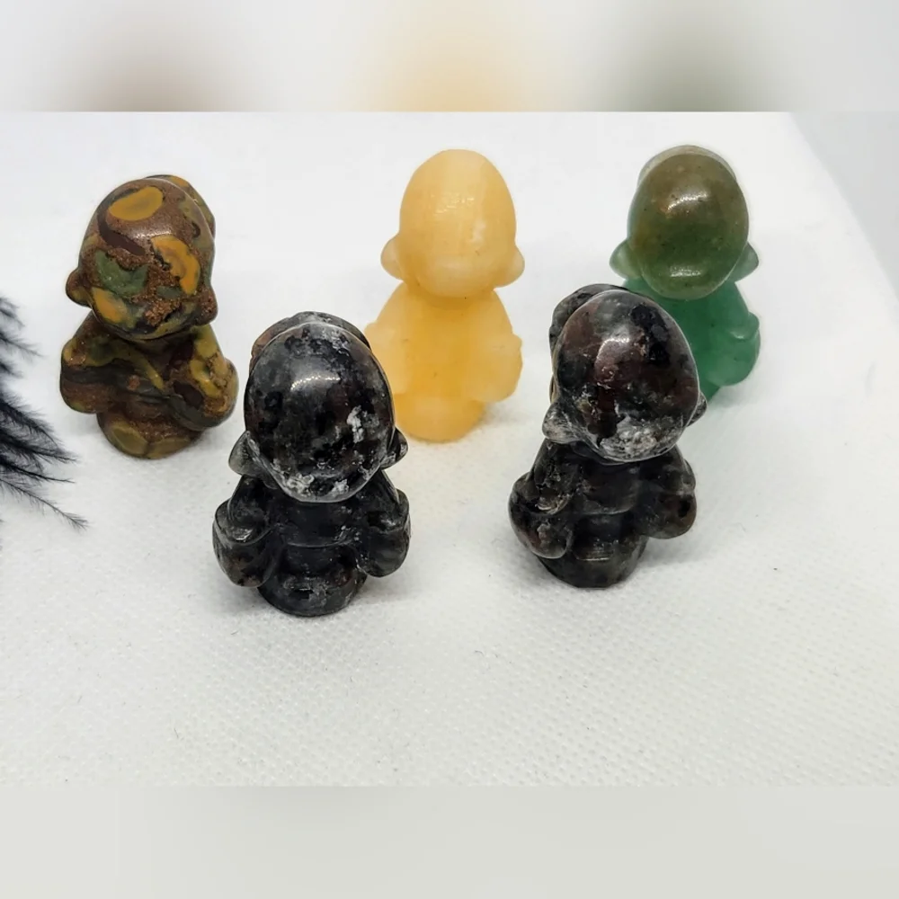 Mario Crystal Carvings. Super Mario Nintendo Carvings - Picture 3 of 8